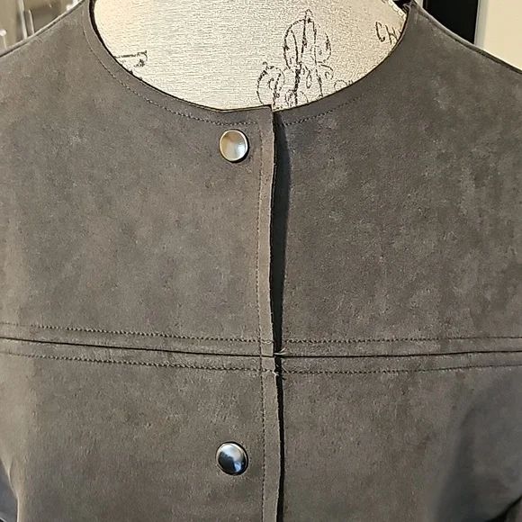 EUC Tahari grey faux leather coat sz M - Picture 2 of 11